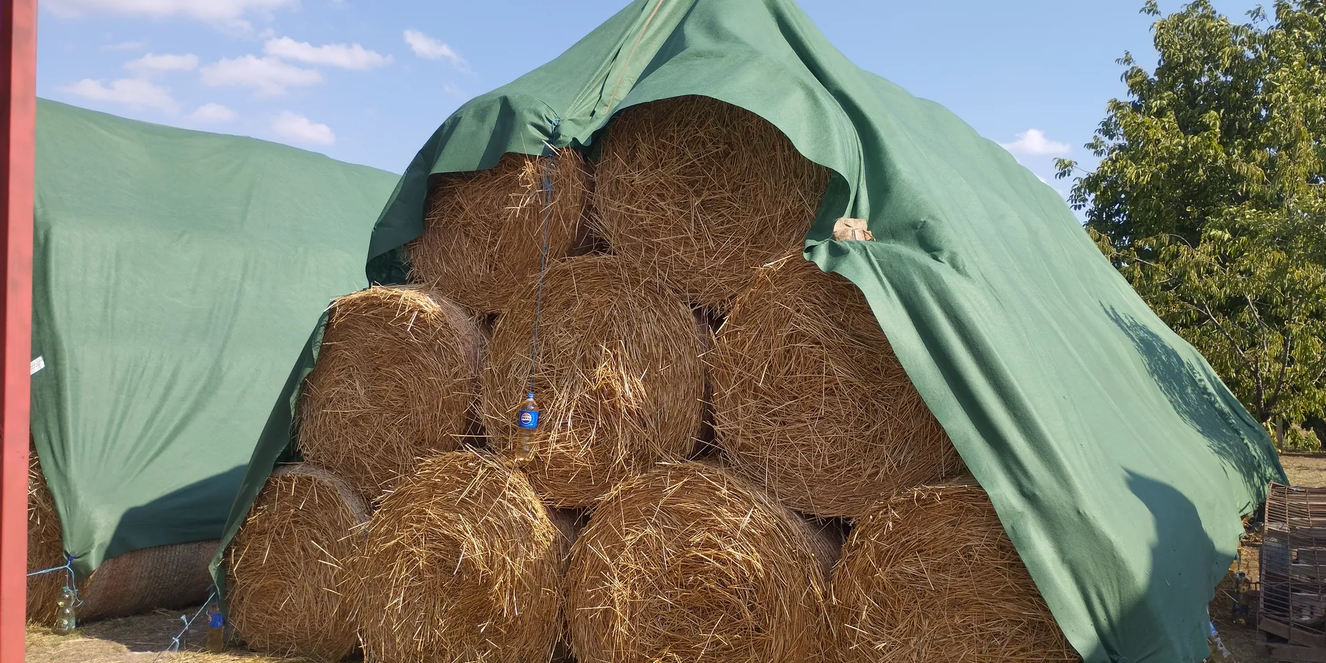 Rolo bale pod ceradom